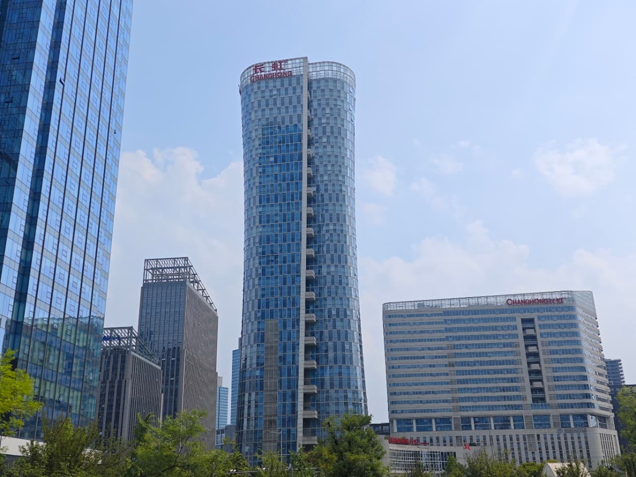 长虹科技大厦外观图